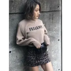 【GYDA】FREAKOUT ニットトップス　ベージュ