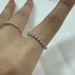 ニューヨークからの贈り物❤︎トリロジーフープピアス - メルカリ