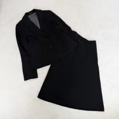 【アクアスキュータム】レディース スーツ セットアップ スカートスーツ 黒のサムネイル