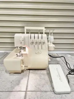 お値下げしました！ロックミシン 4本糸 未使用品 ブラザー工業 ブラザー ロックミシン かがり4 2本針4本糸 ニット