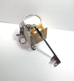 キングダムハーツ　キーブレード　キーホルダー