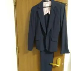 【700円値下げしました】ネイビー ビジネススーツ パンツスーツ上下