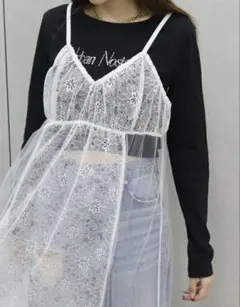 ラインストーントップス