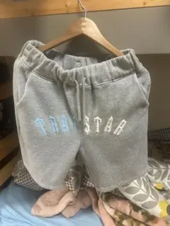 TRAP STAR グレーショートパンツ