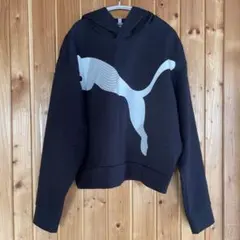 PUMA☆フード付きクロップドパーカー ブラック×ホワイト XS