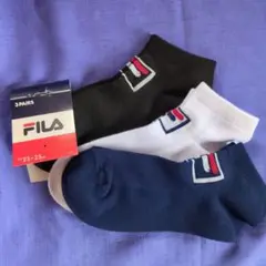 新品未使用FILA 3足組ソックス 23-25cm 黒・白・紺