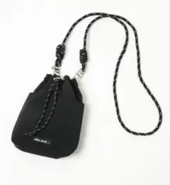 新品　niko and ... オリジナル細コードショルダー巾着バッグN 黒