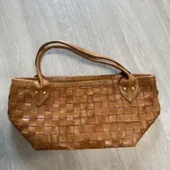 ブラウン編み込みレザートートバッグ