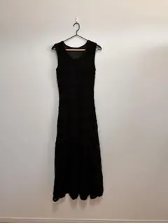 リゼクシー　ブラックノースリーブロングワンピース