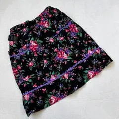 FELLER 花柄エプロン Vネック 黒 FELLER 花柄エプロン Vネック 黒 【公式通販】