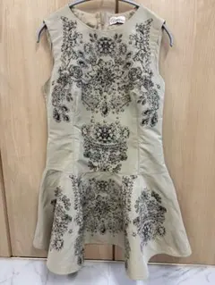 2026年最新】red valentino ワンピースの人気アイテム - メルカリ