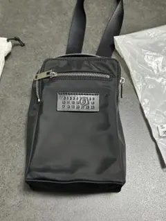 MM6 ショルダーバッグ SB5WG0016 P5683 アナトミックのサムネイル
