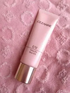 残量たっぷり☆セザンヌ 化粧下地 SPF30のサムネイル