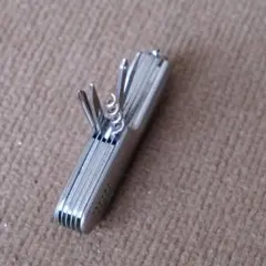 多機能ステンレスナイフ　10徳ナイフ