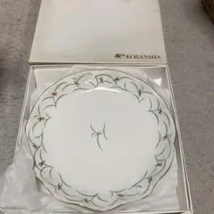 未使用　香蘭社 リンドフィールド 大皿２枚！　フリル皿　プレート