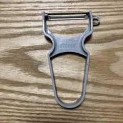 ritter ピーラー 皮むき器 グレーのサムネイル