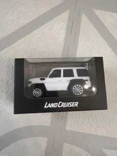 トヨタ ランドクルーザー70 ミニカー ホワイト