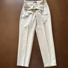 ZARA オフホワイトスラックス S