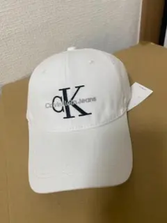 Calvin Klein Jeans ホワイトベースボールキャップ