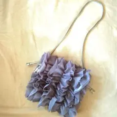 バレンタイン〘未使用〙〘素敵〙フリル付きグレーショルダー、ハンドバッグ