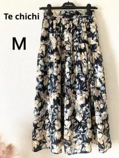 Te chichi テチチ　フレアロングスカート　Ｍ　黒　花柄