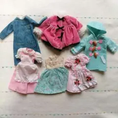 リカちゃん 着せ替え服セット⑦　コート、レトロなワンピース