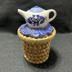 ミニチュアティーポット型とバスケットセット