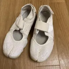 NIKE エアリフト