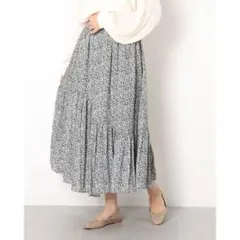 美品　Te chichi　テチチ　アシンメトリーロングスカート　花柄　フリーのサムネイル