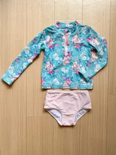 ラッフルバッツ RuffleButts キッズ 水着 4T ラッシュガード
