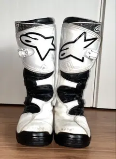 Item thumbnail for item ec60d967-5947-4fbf-a6f9-2abbaa451d31