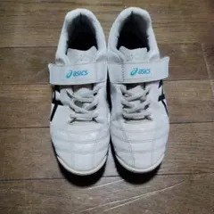 再最終値下げ！asics JUNIOLE フットサルシューズ 22センチ