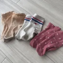 petit main靴下3点set