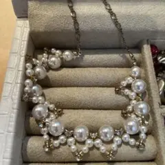 パールとクリスタルのブライダルネックレス