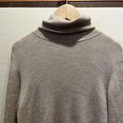 美品★ユニクロ　メリノリブタートルネックセーター　X XLサイズ ベージュ