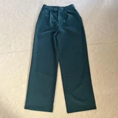 レディース　テーパードパンツ　緑　Mサイズ