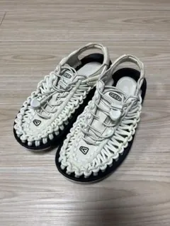 未使用　<KEEN> キーン　ユニーク スニーカー / サンダル　23cm