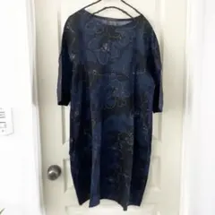 Item thumbnail for item fe43babd-27ca-47b5-9da3-569166b7f329