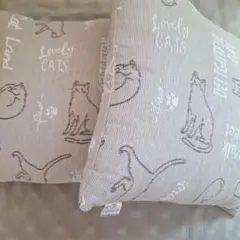 猫ちゃんクッションのサムネイル