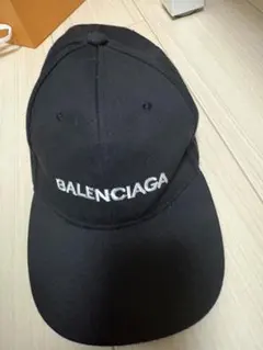 BALENCIAGA ベースボールキャップ ブラック - メルカリ