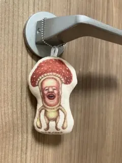 ベニキノコビト　こびとづかんクッションキーホルダー