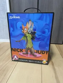 Zootopia Nick & Judy セルフィーフィギュア