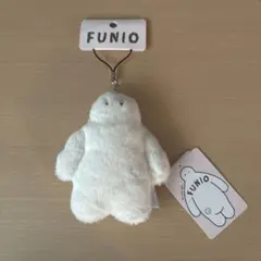 フニオ FUNIO チェーンマスコット アイボリー