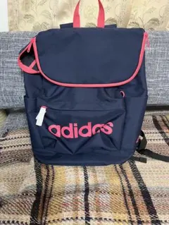 adidasリュック　 ネイビー×ピンク