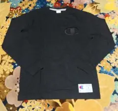 Champion チャンピオン 長袖Tシャツ　ブラック　刺繍ロゴ