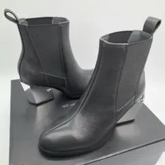 Item thumbnail for item 51c79364-6b09-4581-a414-8ba83f93d64b