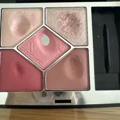 ディオールショウ サンク クルール 823