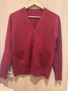 赤 Vネック カーディガン ポケット付き