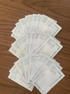 30袋　イニスフリー　グリーンティーシード　ヒアルロン　セラム