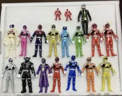BANDAI 戦隊ヒーロー フィギュアセット 参考価格】25戦隊レッドヒーロー大集合 | フィギュア | 相場金額【買取